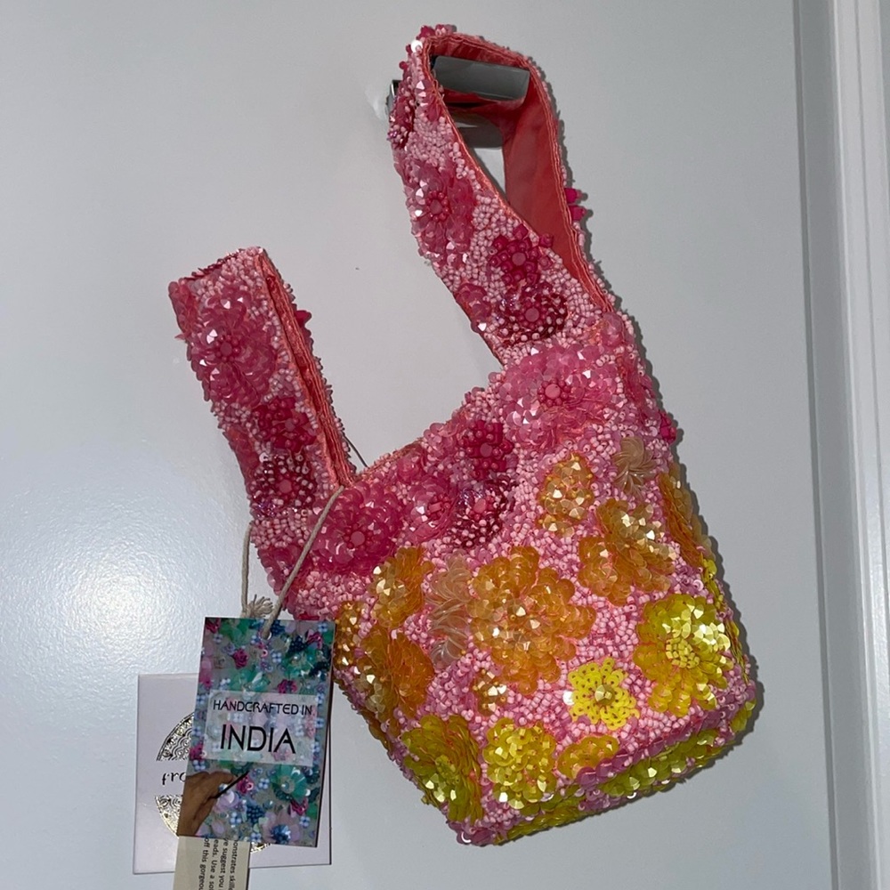 NWT Viral India Sequin & Bead Ombré Pink and Yellow Bag